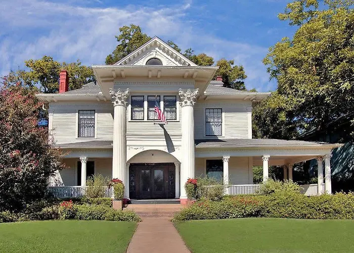 The Corinthian Bed And Breakfast Dallas